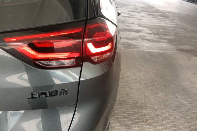 Used Chevrolet Orlando 2019 Redline 530T Automatic Enjoyment Version (5+2 Seating) China VI
