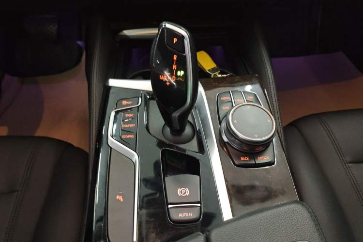 Used BMW 5 Series 2019 Facelifted 525Li Luxury Package