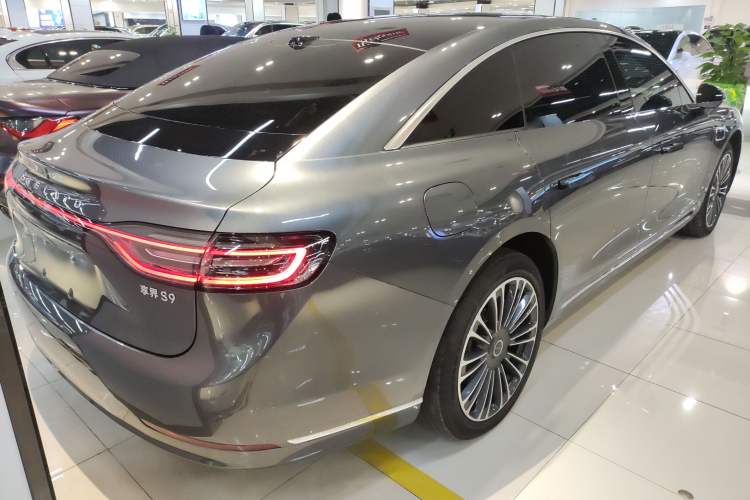 Used Hima Stelato S9 2025 Extended-Range Max+
