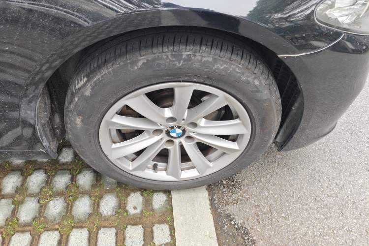 Used BMW 5 Series 2017 520Li Elegant Edition
