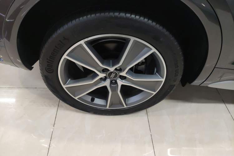 Used Audi Q5L 2022 45T Luxury Dynamic Model
