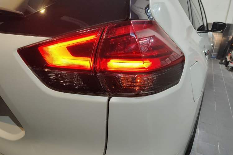 Used Nissan X-Trail 2020 2.0L XL ITS CVT 2WD SmartConnect Comfort Edition
