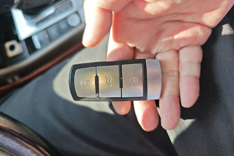 Used Volkswagen Magotan 2015 Facelift 1.8TSI Luxury Model
