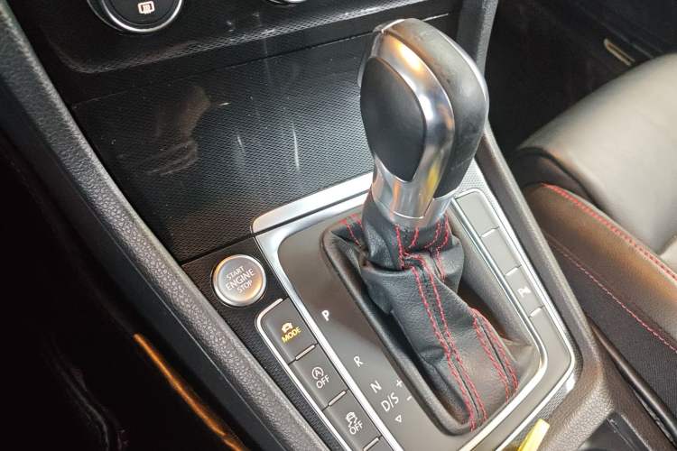 Used Volkswagen Golf GTI 2016 2.0 TSI GTI
