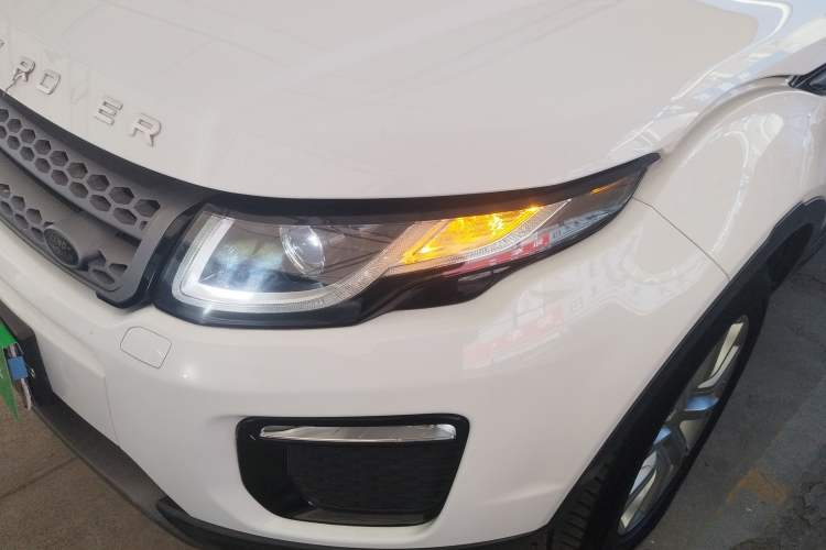 Used Land Rover Range Rover Evoque 2018 200PS PURE New Fashion Edition
