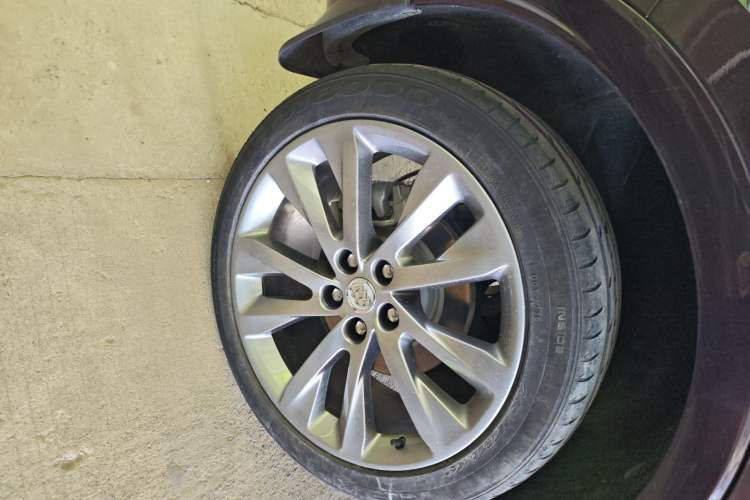 Used Buick Envision 2020 Encore S 652T All-Wheel-Drive Avenir
