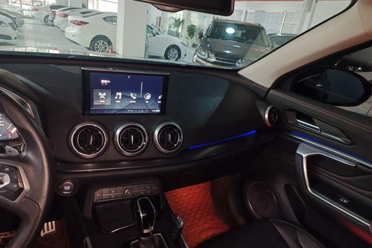 Used Wey VV5 2019 Upgraded Model 2.0T Two-Wheel Drive Flagship Version China V Standard