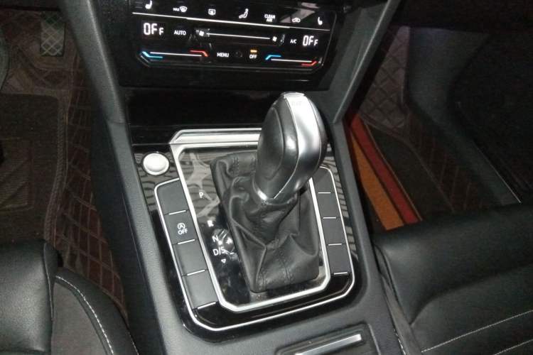 Used Volkswagen Magotan 2020 330TSI DSG Leading Model
