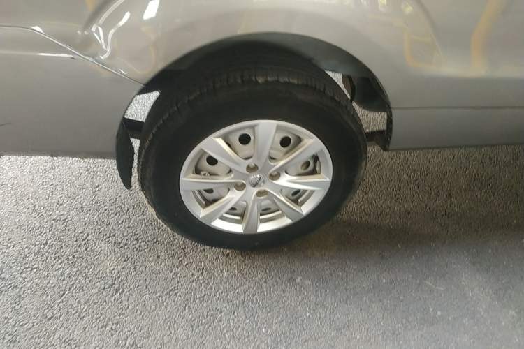 Used Jinbei New Hiace S 2023 1.5L Wealth Edition Van 2/5-Seater Non-Air-Conditioned Version SWC15M
