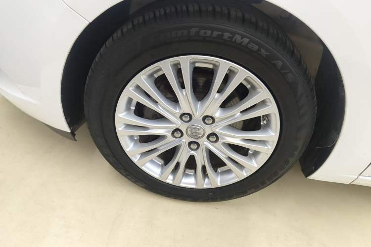 Used Buick GT 2017 15N Automatic Elite Version
