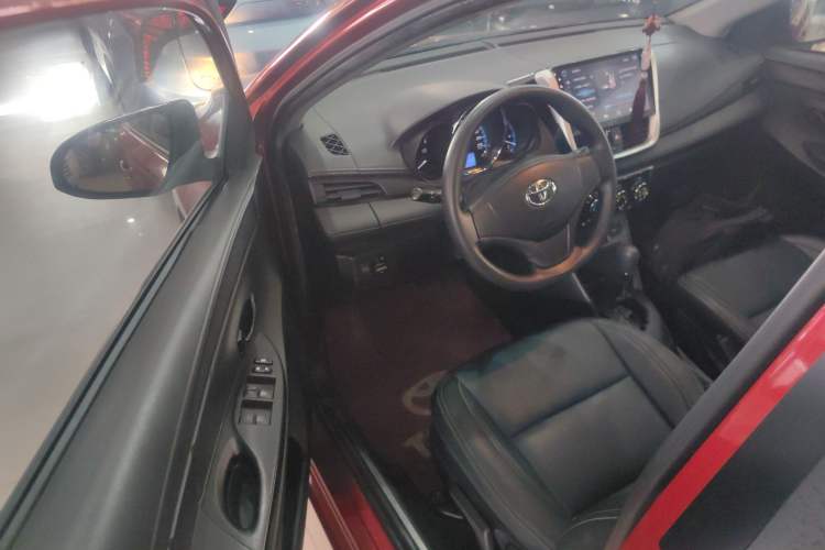 Used Toyota YARiS L 2016 Revised 1.5E CVT Charming Edition
