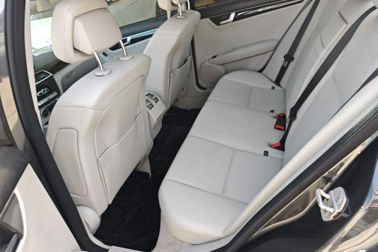 Used Mercedes-Benz C-Class 2013 C 180 Classic Grand Edition
