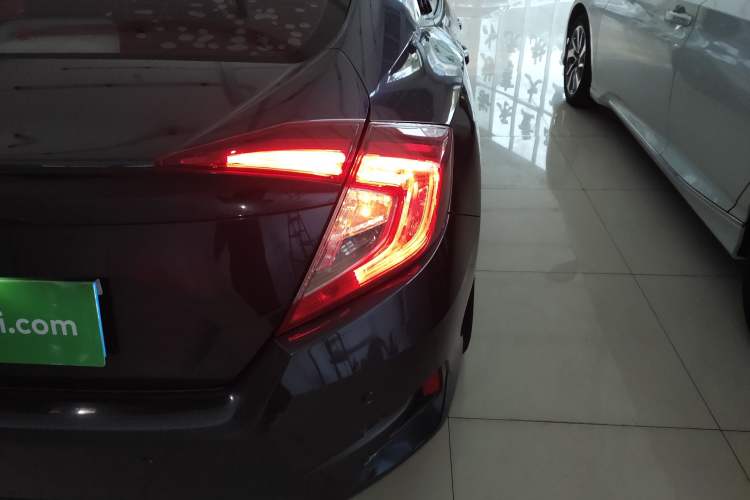 Used Honda Civic 2016 180TURBO CVT Comfort Version