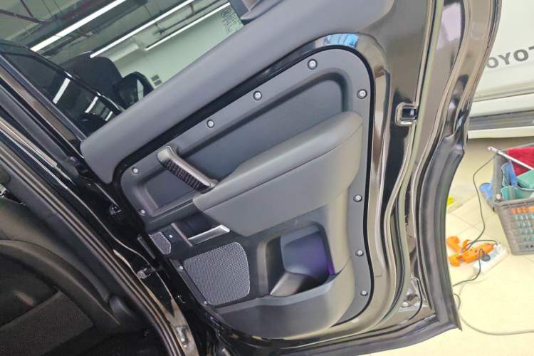 Used Land Rover Defender 2023 110 3.0T P400 Dark Edition
