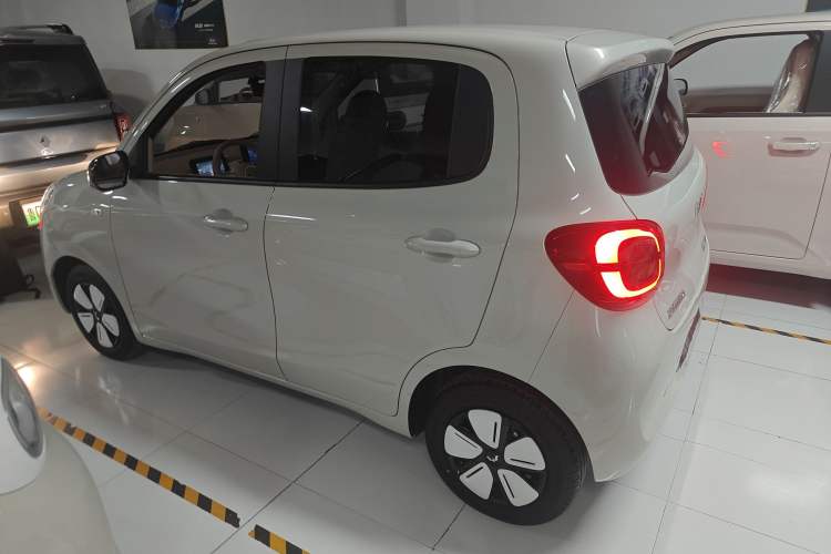 Used Wuling Hongguang MINIEV 2025 Four-Door Version Premium Edition

