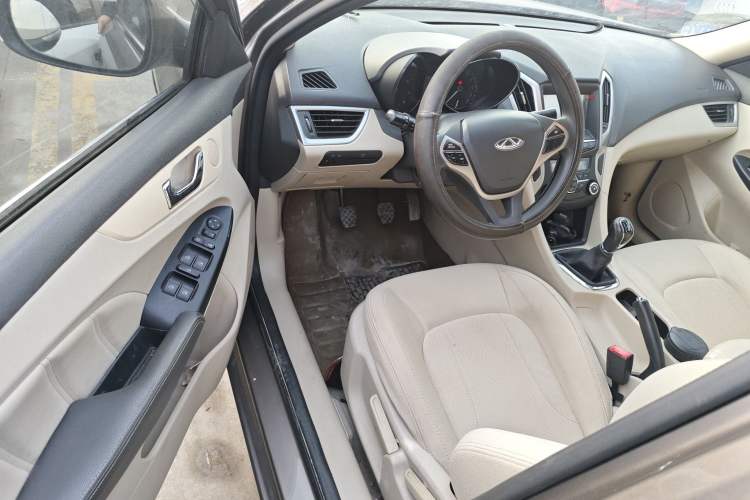 Used Chery Arrizo 7 2013 1.6L Manual Zhi Ling Edition
