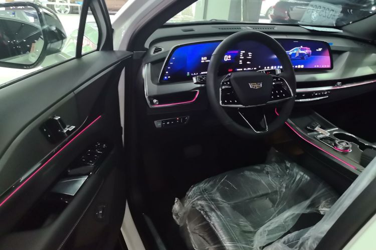 Used Cadillac XT5 2025 2.0T Luxury Version