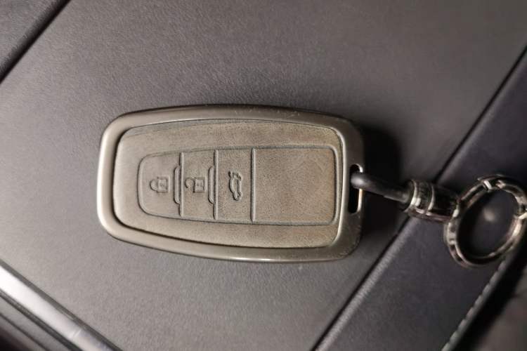 Used Toyota Crown Land Cruiser 2021 2.5L HEV Four-Wheel Drive Premium Edition
