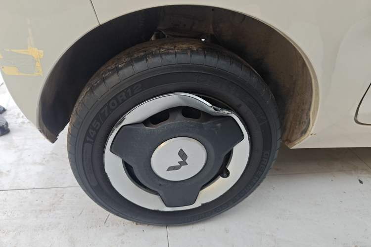 Used Wuling Hongguang MINIEV 2021 Macaron Premium Model – Lithium Iron Phosphate