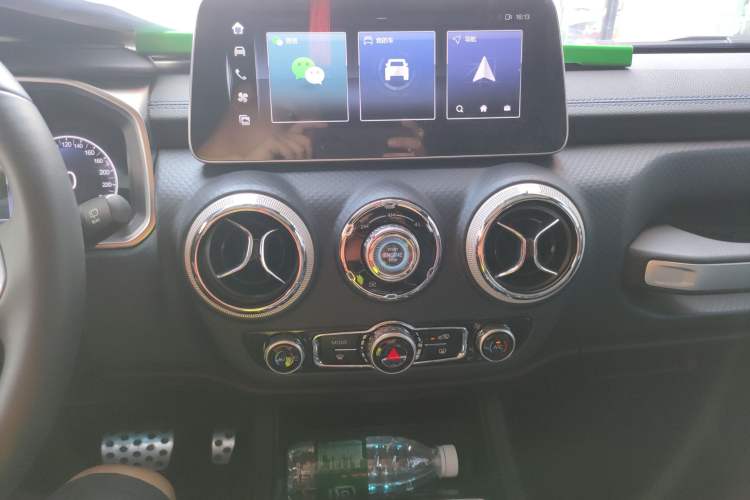 Used Beijing Auto BJ40 2023 2.0D Automatic Four-Wheel Drive Blade Hero Edition Adventurer Type