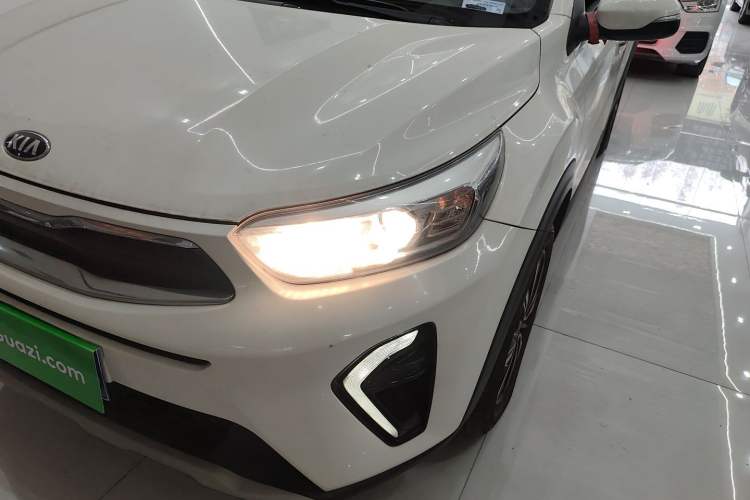 Used Kia kx1 Stonic 2021 1.4L CVT Fun Edition
