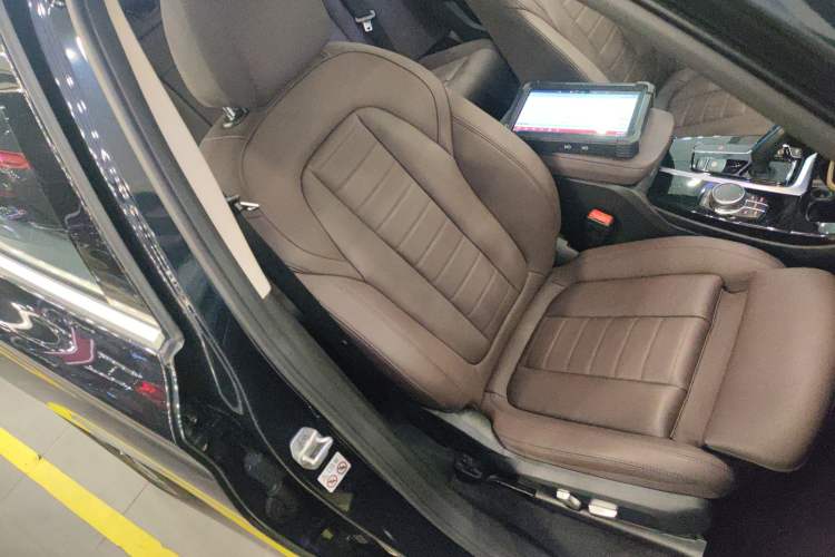 Used BMW iX3 2021 Updated Leading Edition
