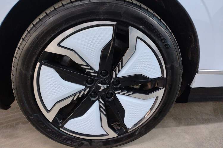 Used VOYAH PASSION 2023 Four-Wheel Drive Long-Range Version
