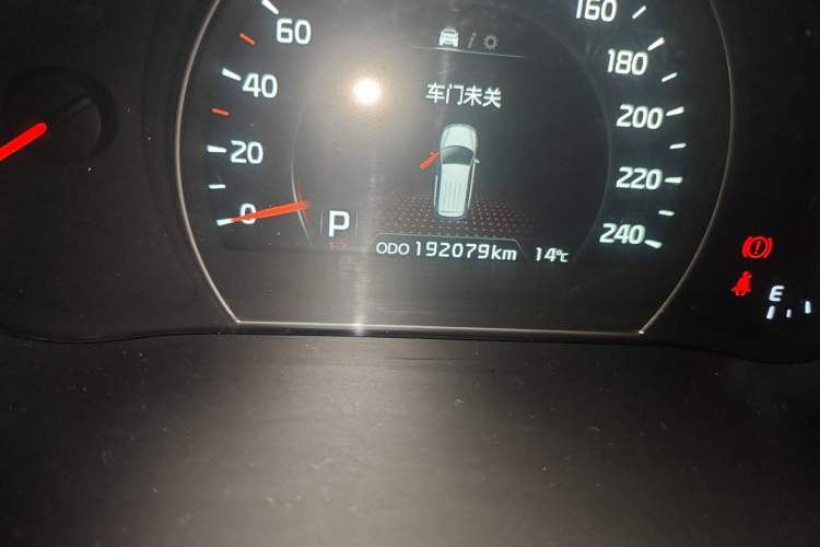 Used Kia Sorento 2013 2.4L 7-Seater Gasoline Luxury Version China IV Standard
