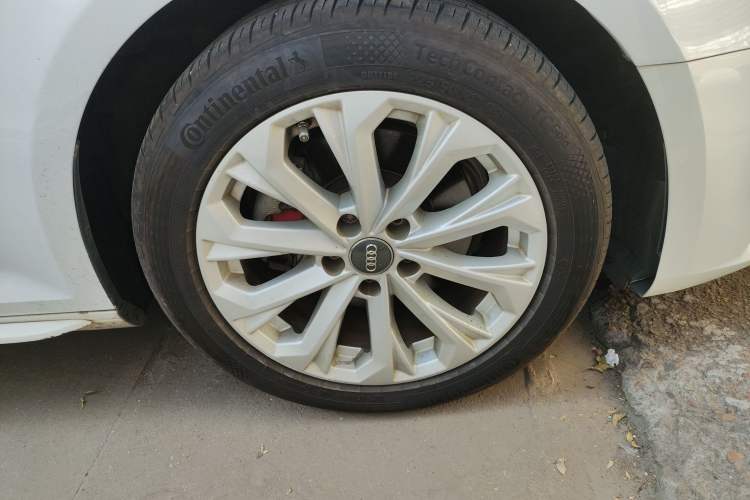 Used Audi A4L 2019 40 TFSI Ambition China VI
