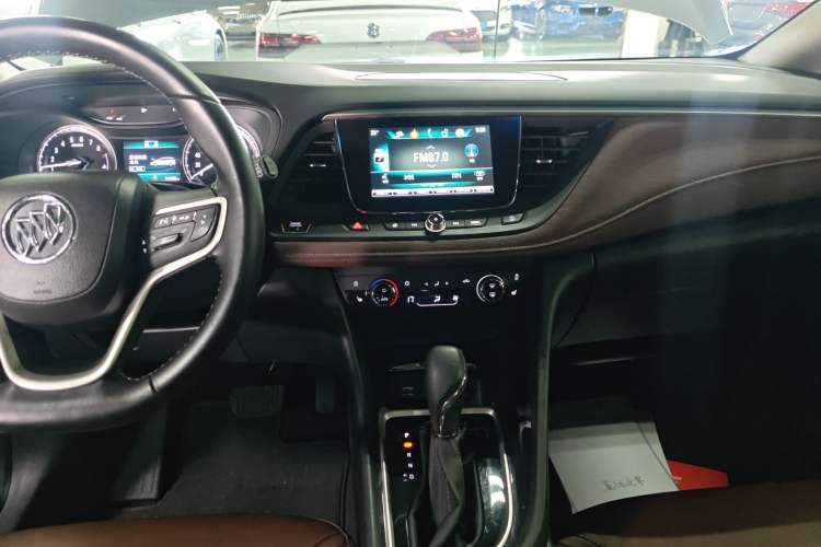 Used Buick GL6 2018 18T 6-Seater Prestige Model
