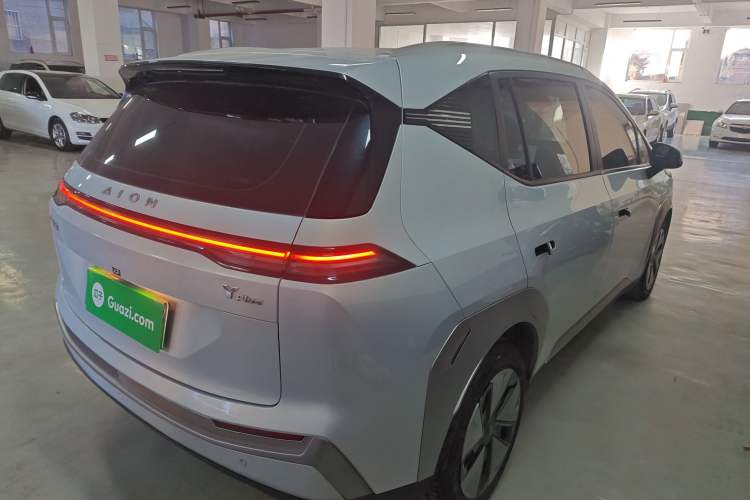 Used AION Y 2023 Younger
