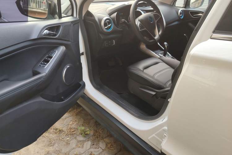 Used BYD Yuan New Energy 2018 EV360 Smart Connect Cool Edition