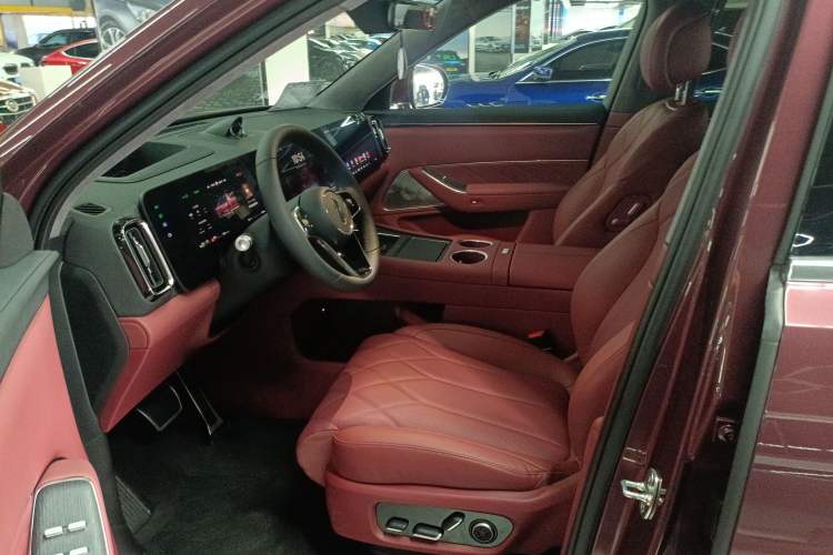 Used Hima AITO M8 2025 Extended-Range Ultra Version 53.4 kWh 5-Seater Edition
