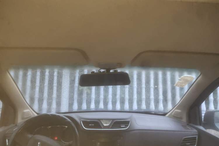 Used Wuling Hongguang 2015 1.5L S1 Standard China V-Emission Standards
