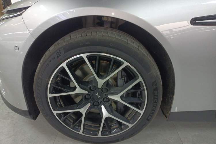 Used XPeng P7 2023 P7i 610 Max Performance Edition
