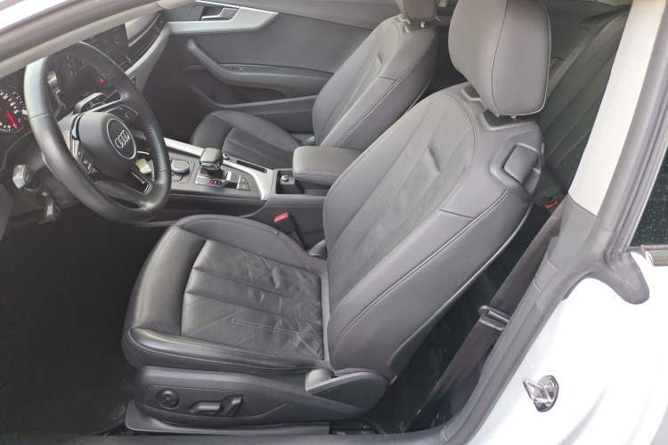 Used Audi A5 2020 Coupe 40 TFSI Fashion Edition China VI Emission Standard
