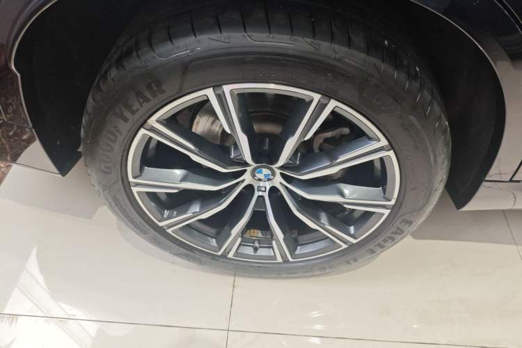 Used BMW X5 2022 Restyled xDrive 30Li Luxury Version M Sport Package