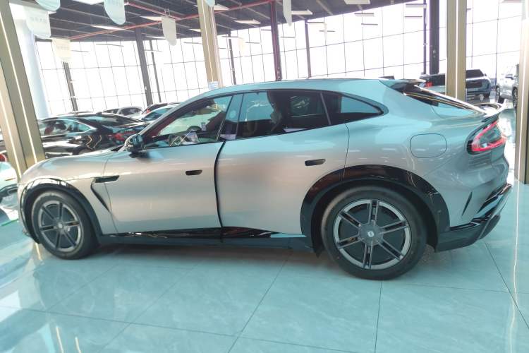 Used  YU7 2025 Ultra-Long Range All-Wheel Drive Pro Version
