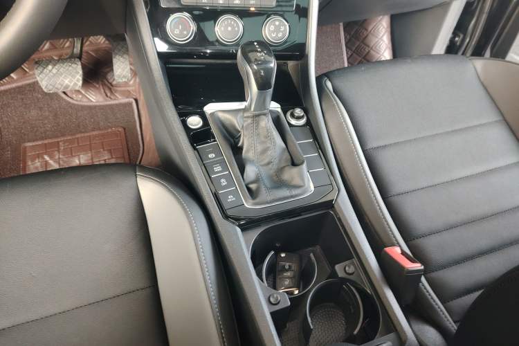 Used Volkswagen Sagitar 2020 200TSI DSG Comfort Version China VI Standard