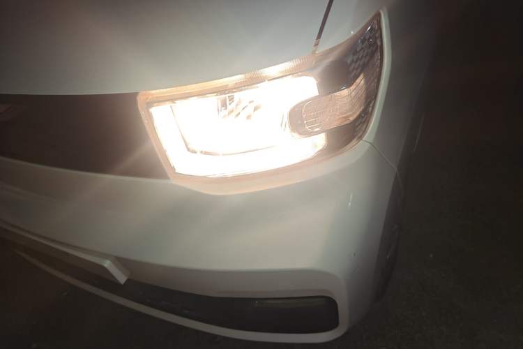 Used Wuling Hongguang MINIEV 2021 Macaron Fashion Edition Lithium-Ion Battery
