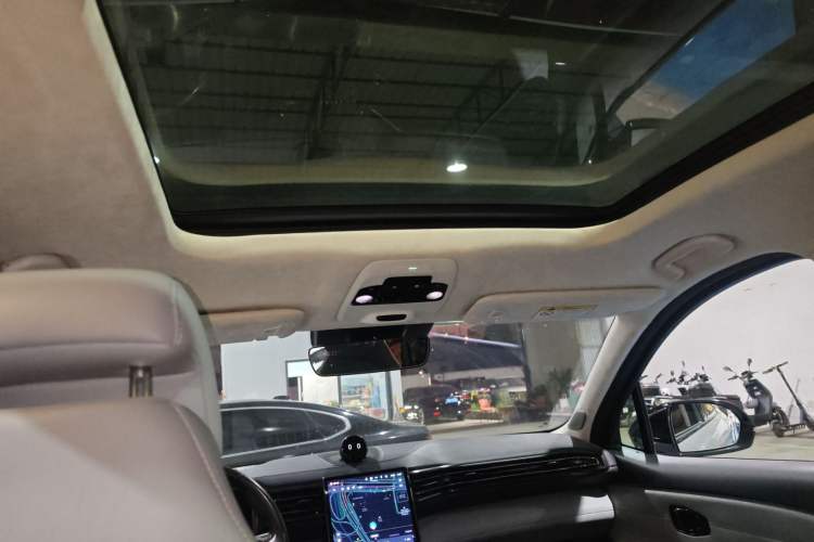 Used Nio ES6 2019 430 km Performance Version
