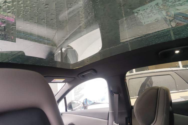 Used Lynk & Co Z20 2025 530 km Range Rear-Wheel Drive Max