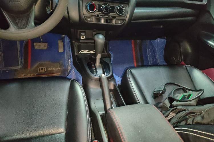 Used Honda Fit 2018 1.5L CVT Comfort Sunroof Version