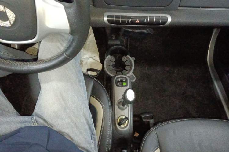 Used  fortwo 2012 1.0 MHD Convertible Passion Edition
