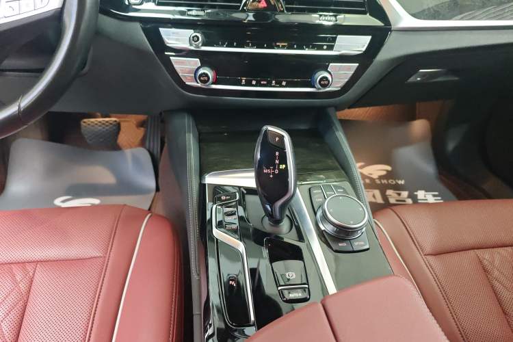 Used BMW 5 Series 2022 Second Facelift 525Li M Sport Package