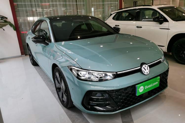 Used Volkswagen Passat 2025 Pro 380TSI Starry Dragon Luxury Edition
