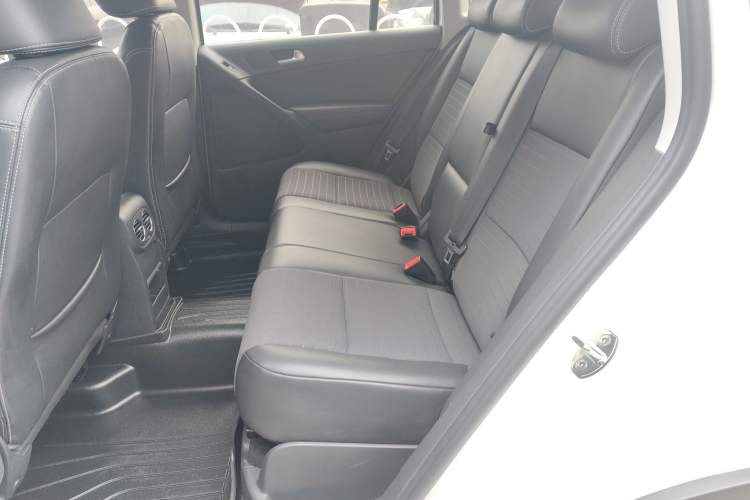 Used Volkswagen Tiguan 2017 300TSI Automatic Two-Wheel Drive Silk Road Luxury Edition
