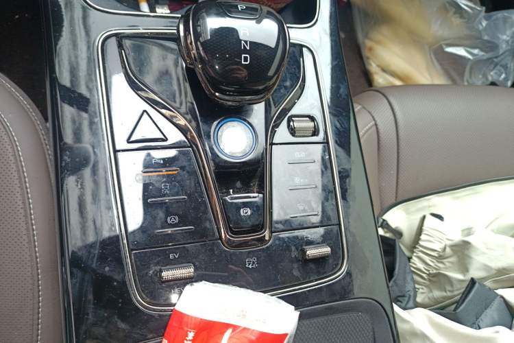 Used BYD Han 2024 DM-i Glory Edition 121KM Prestige Model
