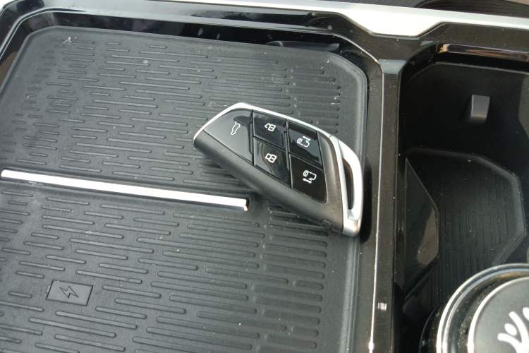 Used SAIC MAXUS Dajia 7 2024 605 km Extended-Range Forest Version
