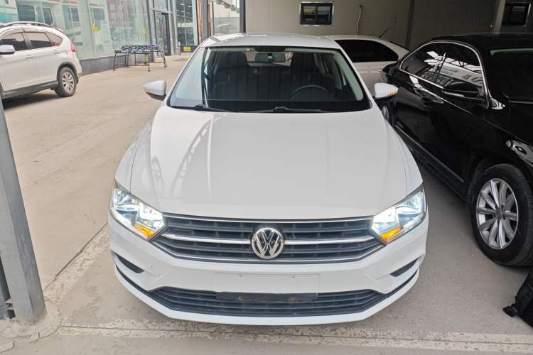 Used Volkswagen Bora 2017 1.6L Automatic Fashion Model
